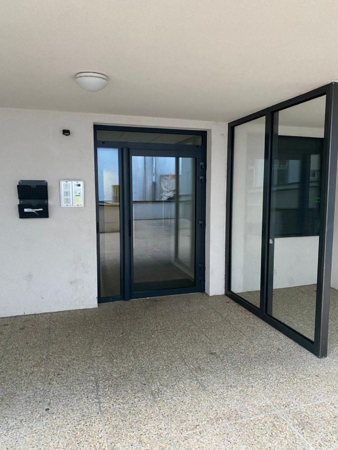 The Elite Suite II Downtown Ac & Garage Parking Bratislava Extérieur photo