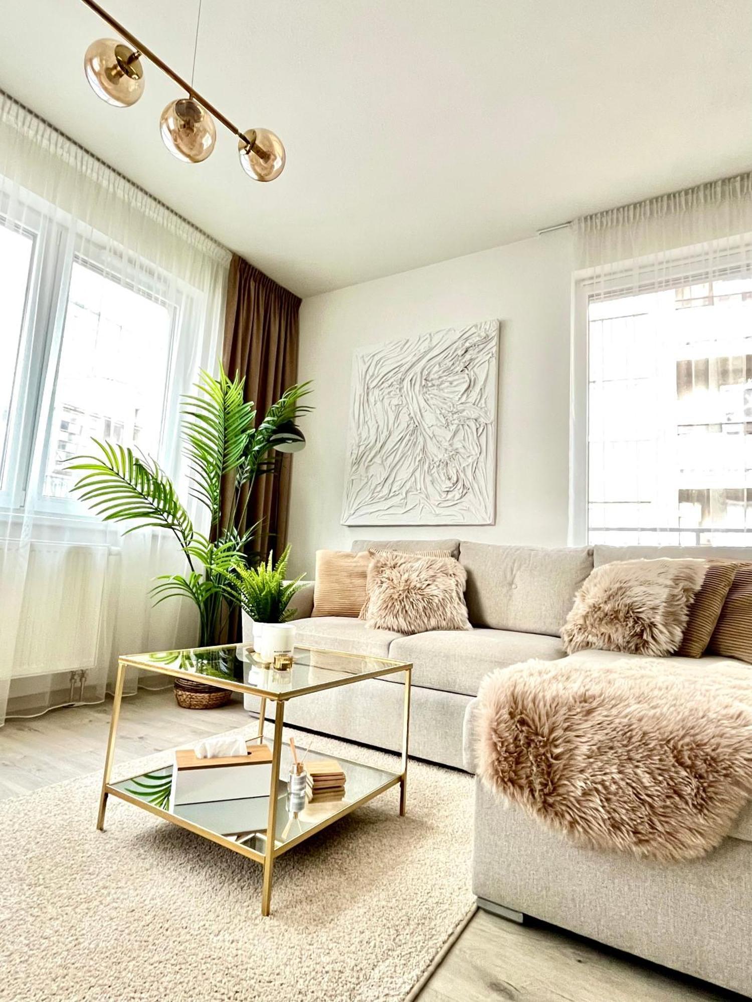 The Elite Suite II Downtown Ac & Garage Parking Bratislava Extérieur photo